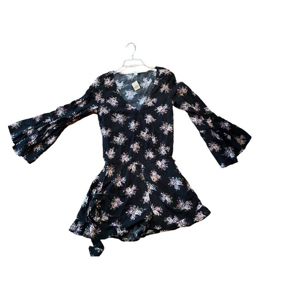 American Eagle Outfitters Romper Women S Black Floral Long Sleeve Surplice Neck - Picture 3 of 7